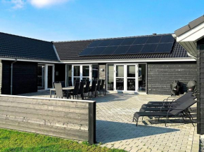 Premium Holiday Home in Gren with Whirlpool
